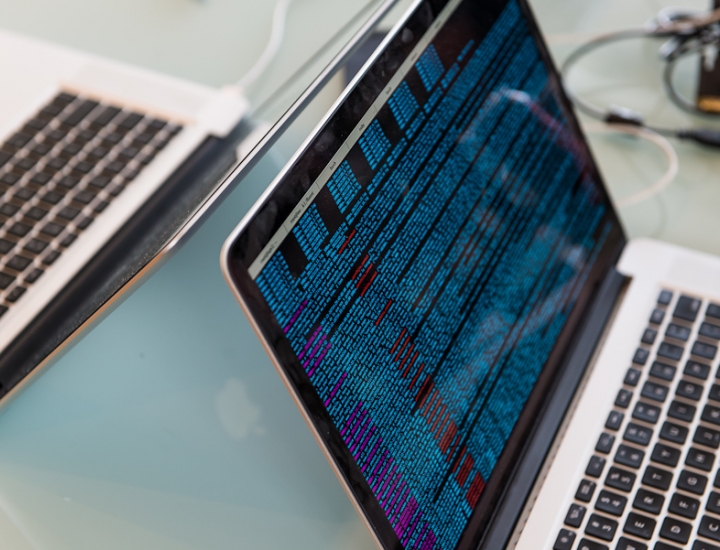 免费信息轰炸机